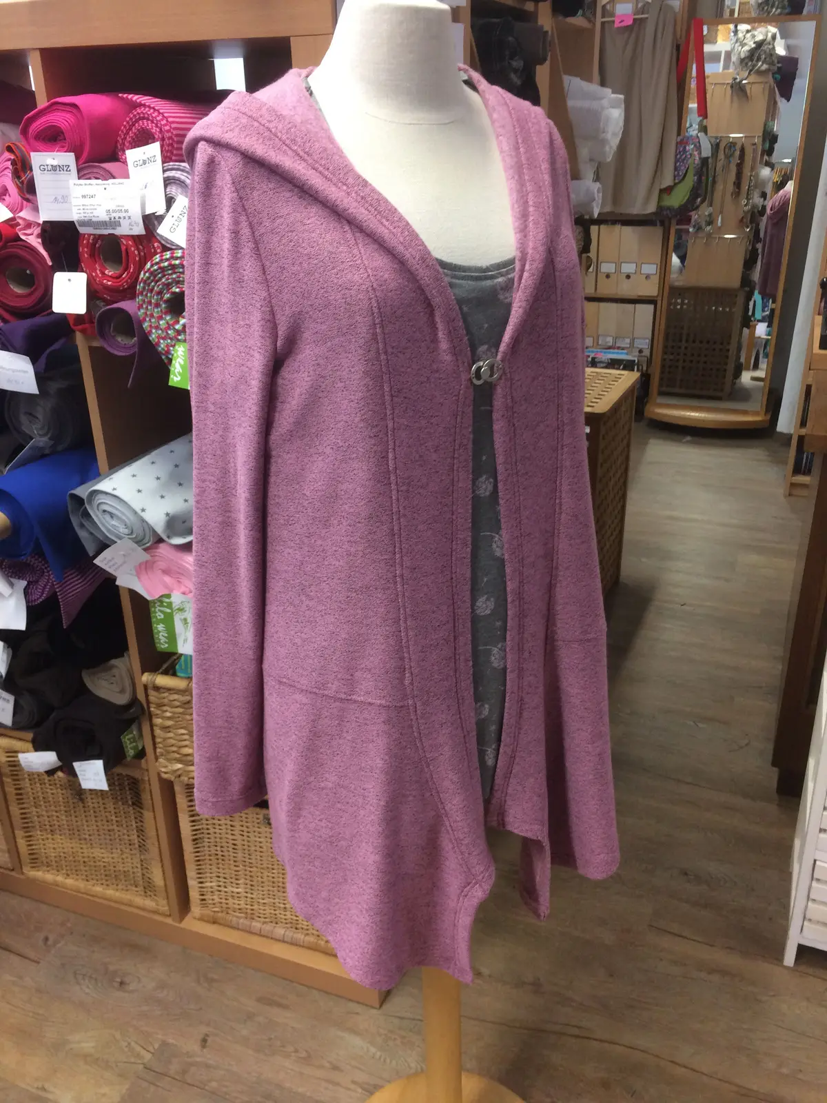 Lange Strickjacke in Rosé